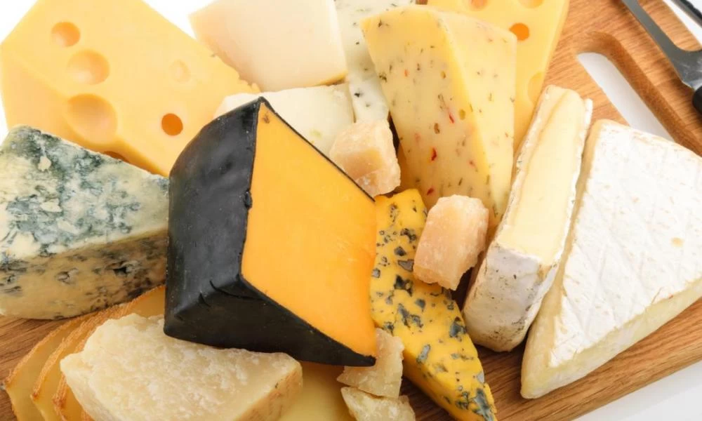 Τυριά: Πως αντιδρά η καρδιά μας αν τα καταναλώνουμε καθημερινά